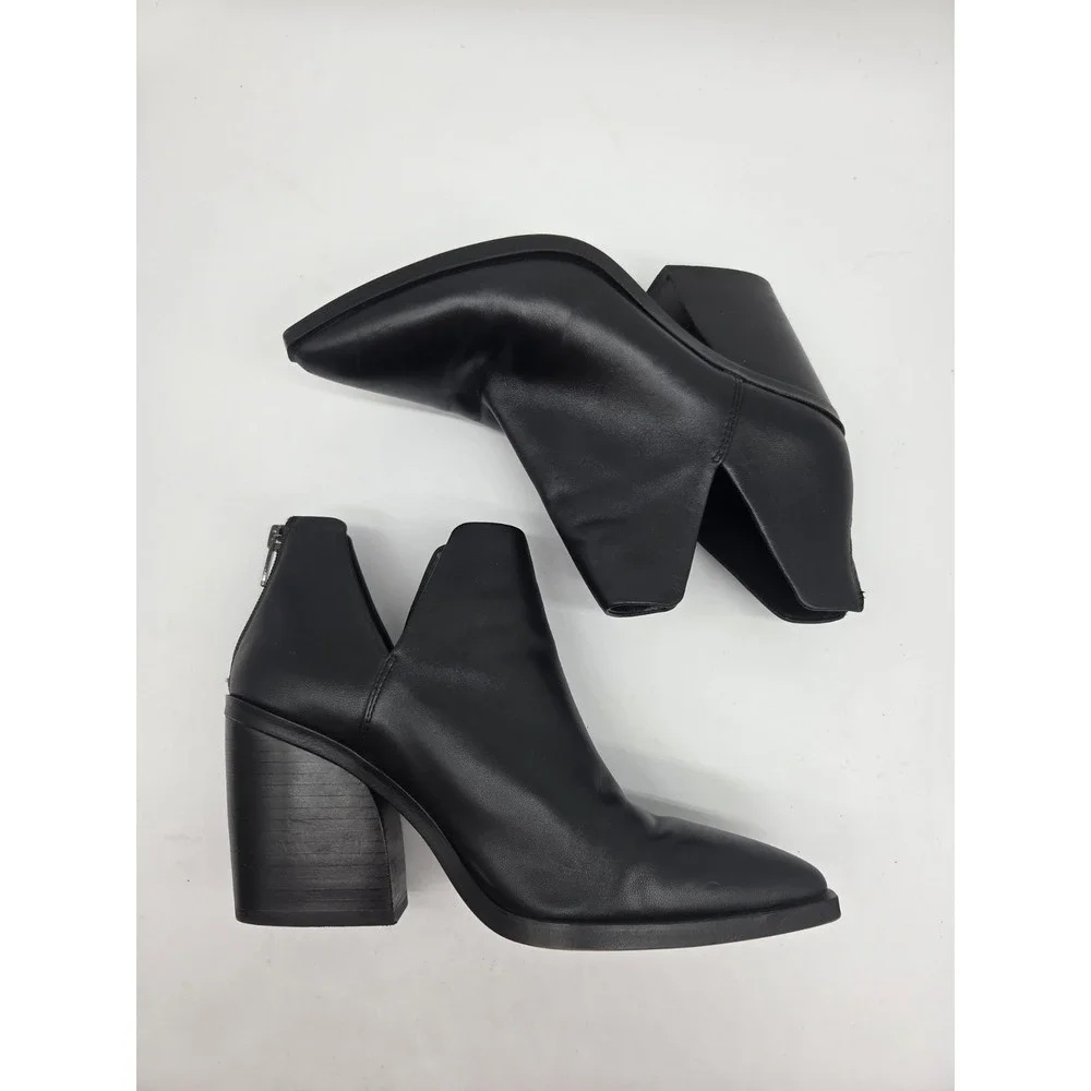 Vince Camuto Womens Size 10 M Black Leather Zip Ankle Fashion Boots Bootie